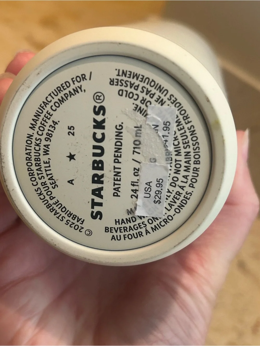Starbucks NWT Vacuum Insulated White Travel Tumbler with Black Straw Lid 24 Oz